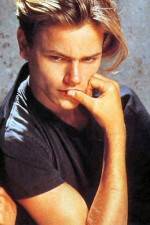 Watch RIVER PHOENIX: FINAL 24 Vodly