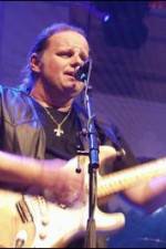 Watch Walter Trout Band in Concert - Germany Vodly